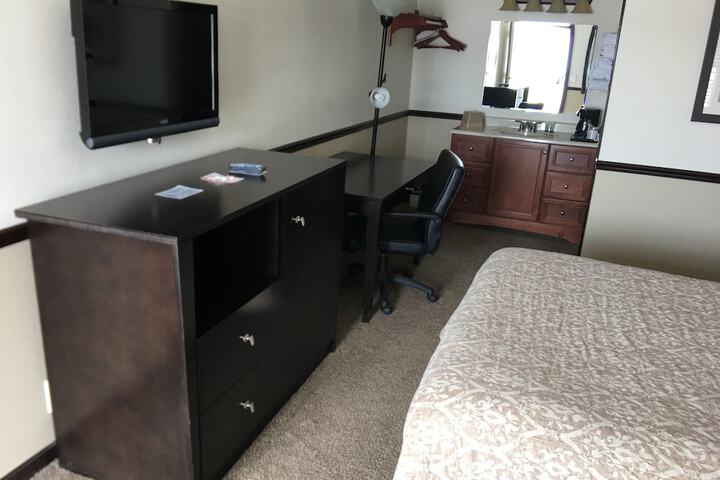 Room 2 of 12