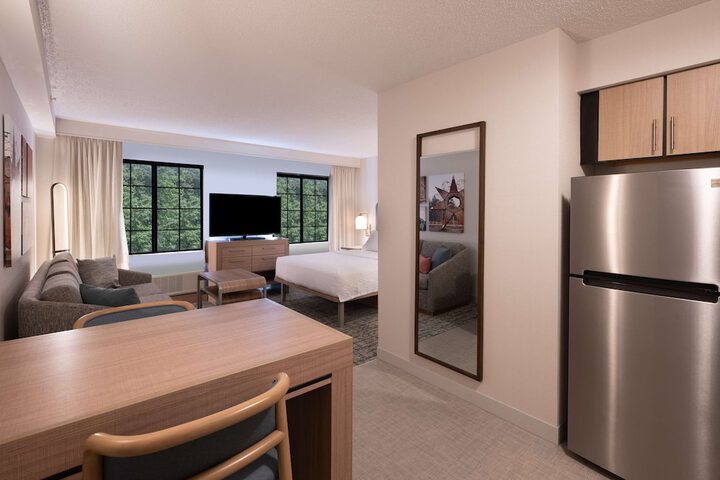 Room 41 of 47