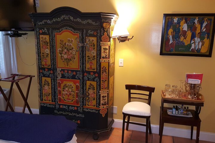 Room 164 of 392