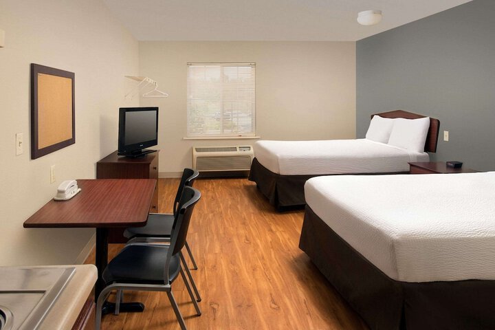 Room 17 of 22