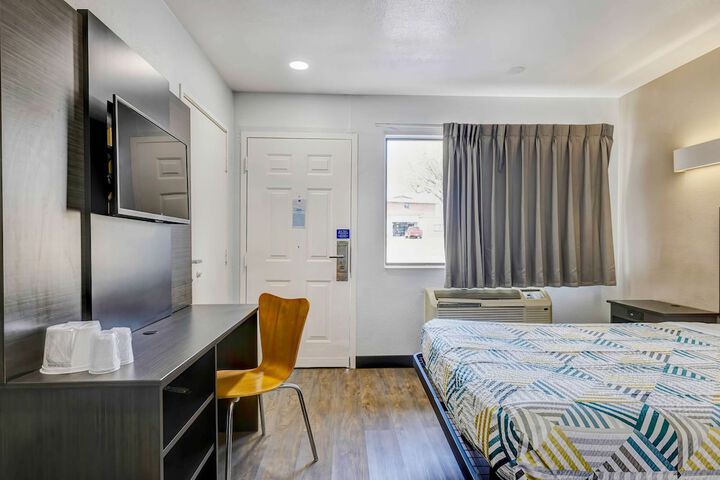 Room 56 of 59