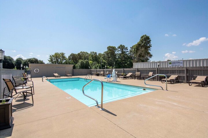 Pool 5 of 38