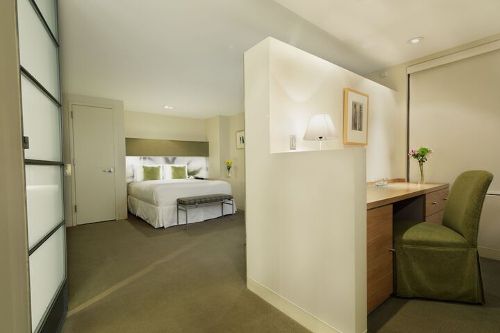 Room 18 of 40
