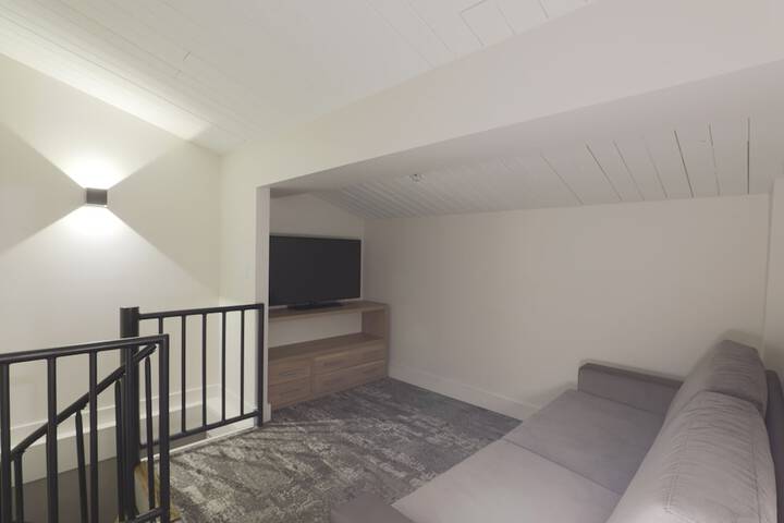 Room 16 of 87