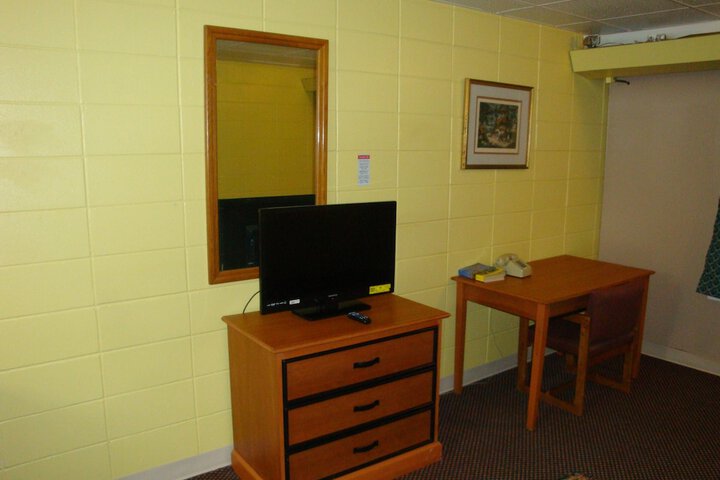 Room 19 of 24