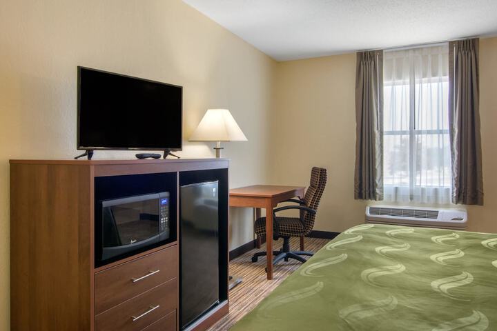 Room 8 of 26