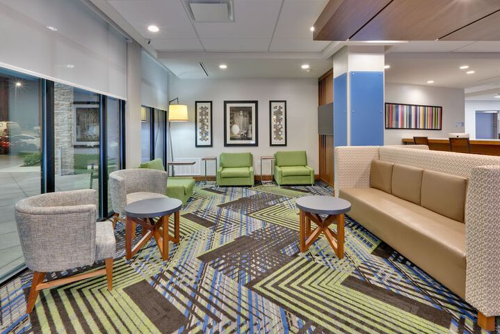 Holiday Inn Express & Suites Fort Worth North - Northlake by IHG