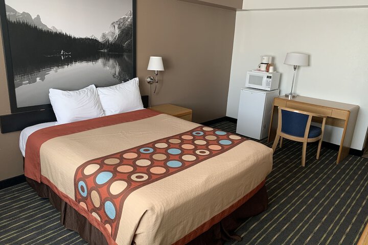 Room 12 of 21
