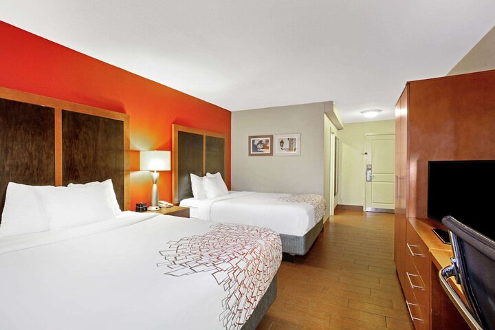 Room 21 of 41