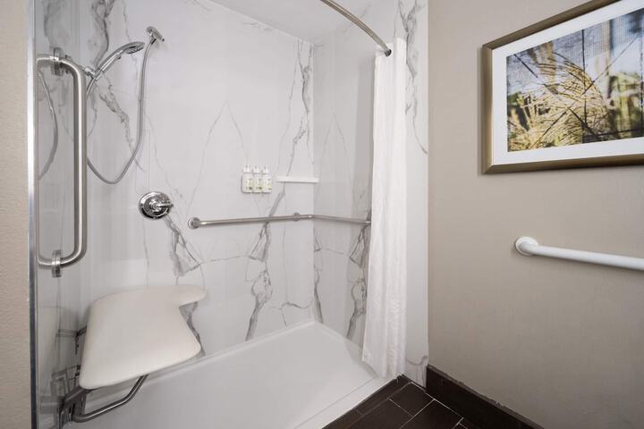 La Quinta Inn & Suites by Wyndham Atlanta Stockbridge