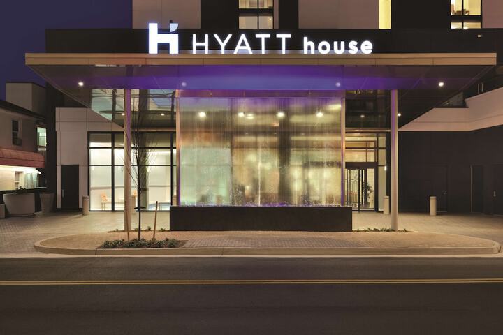 Hotel 8 of 44