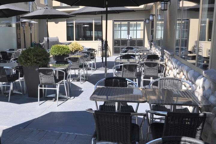 Prestige Vernon Hotel