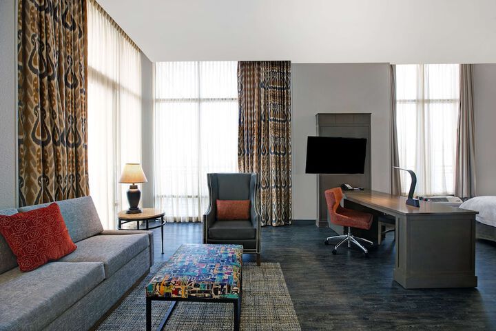 Room 44 of 60