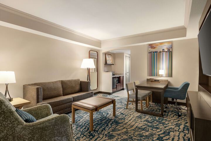 Room 26 of 108