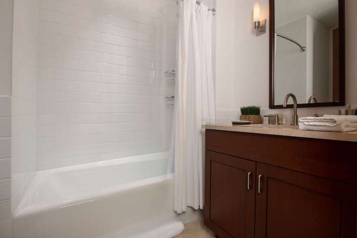 Room 42 of 158