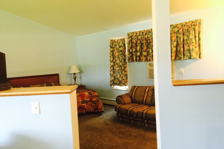 Room 9 of 26