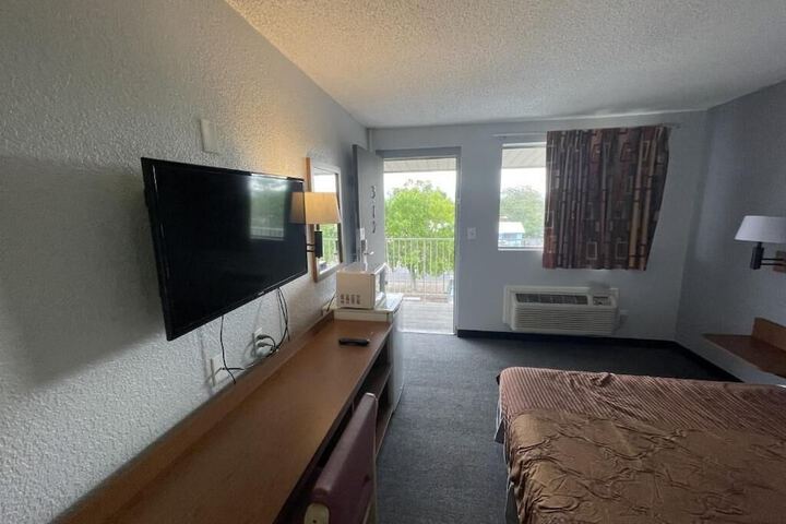 Room 46 of 56