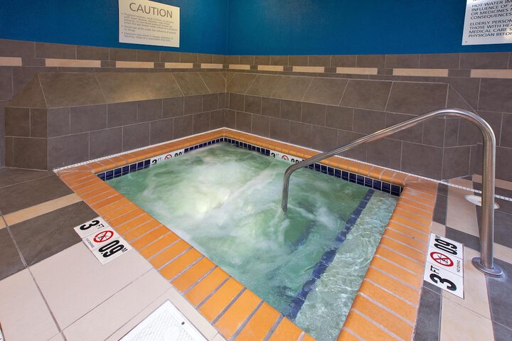 Hampton Inn & Suites St. Cloud MN