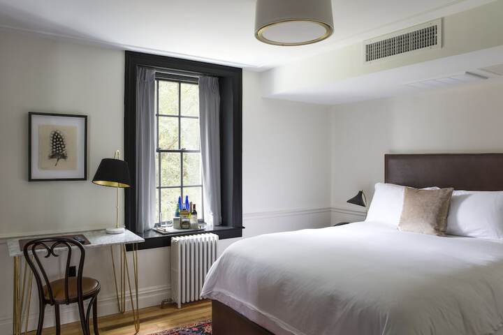 Room 27 of 50