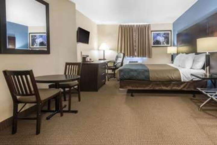 Room 52 of 116
