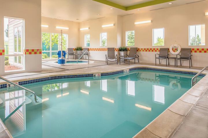 Pool 4 of 18