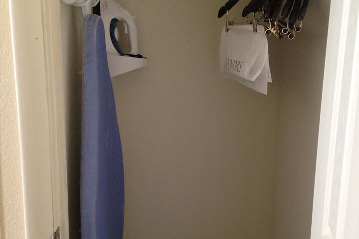 Room 3 of 17