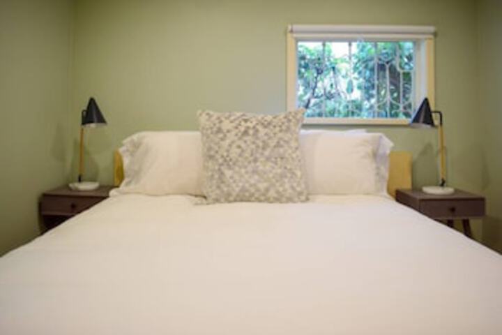 Room 10 of 36