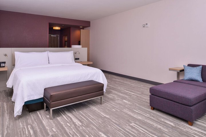Room 30 of 50