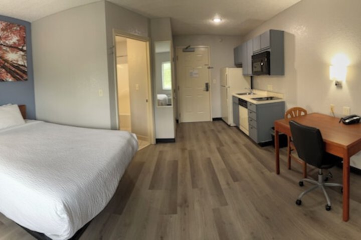 Room 17 of 47