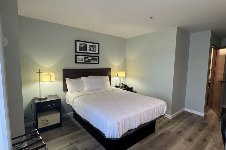 Wingate by Wyndham Bel Air I-95 Exit 77A / APG Area
