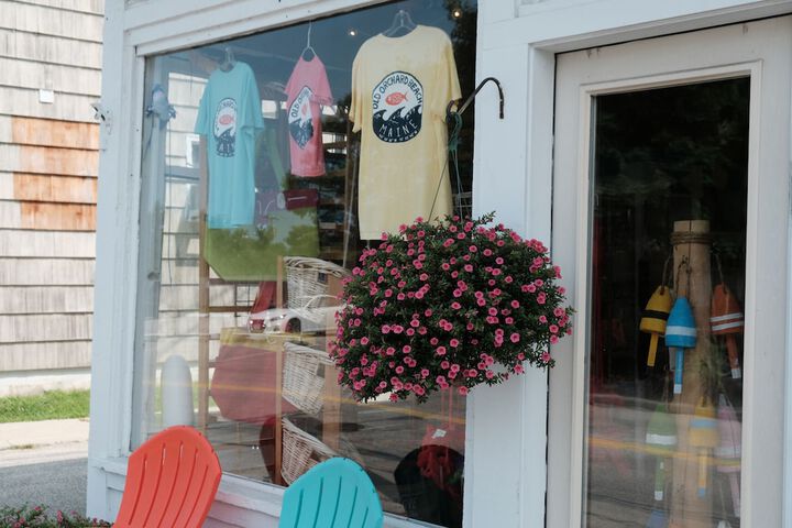 Gift Shop 308 of 317
