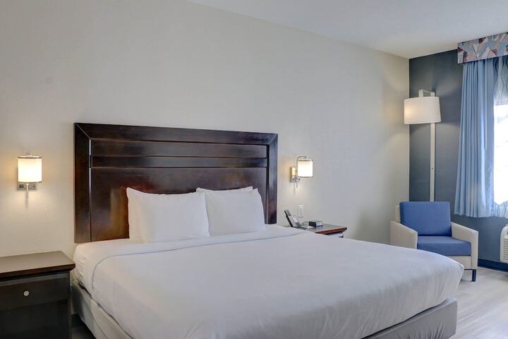 Quality Inn & Suites Roswell North