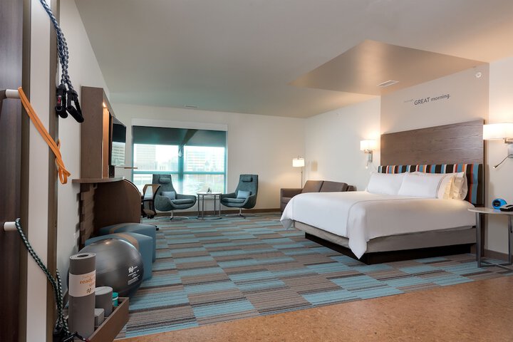 Room 15 of 38