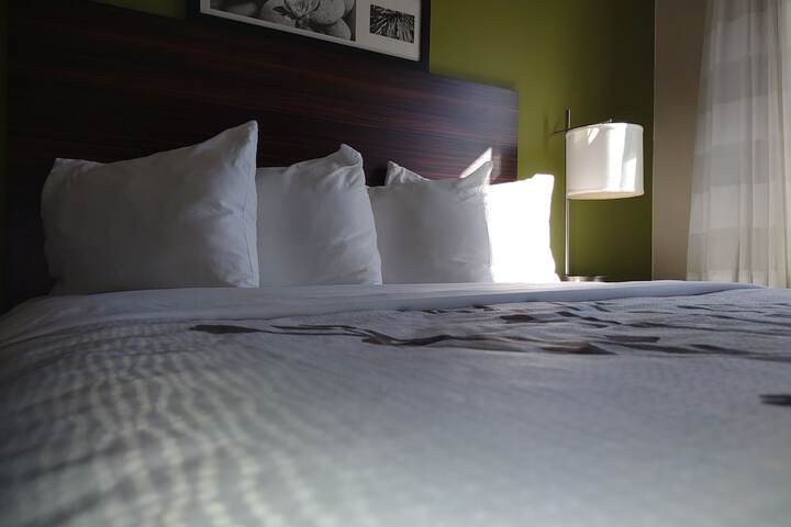 Room 12 of 26