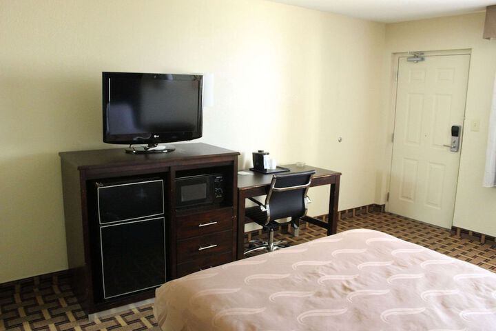 Room 37 of 49