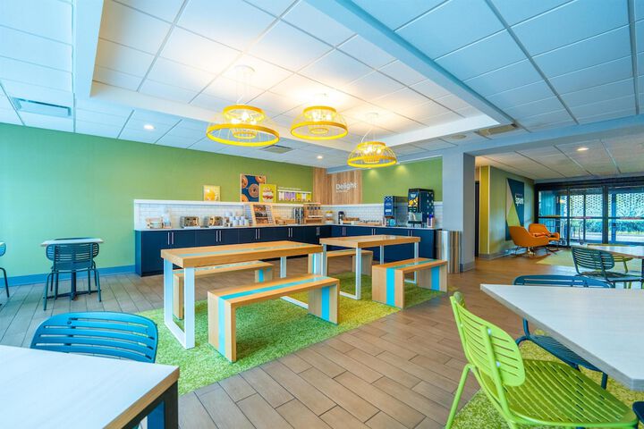 Spark by Hilton Atlanta Kennesaw Town Center