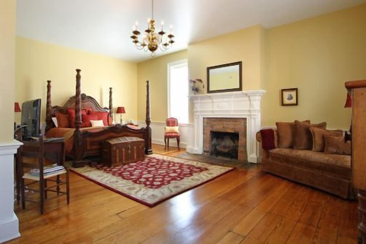 Room 14 of 52