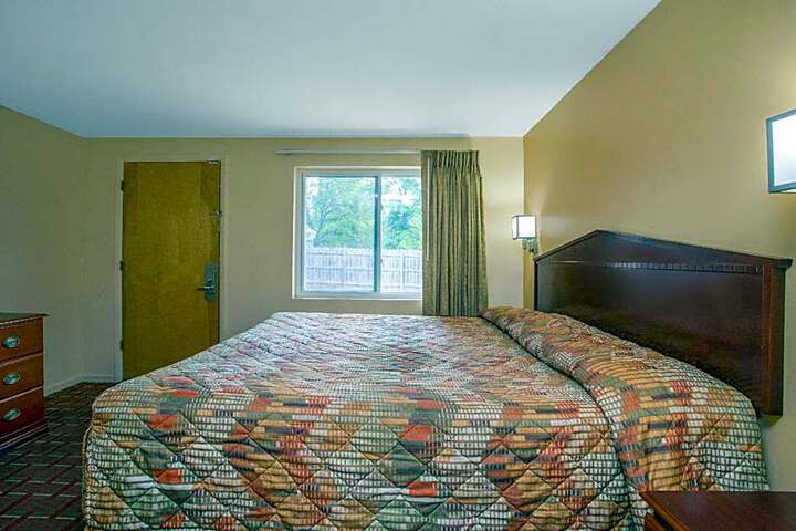 Knights Inn Tonawanda