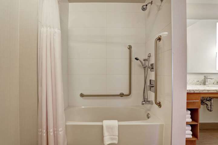 Room 35 of 60