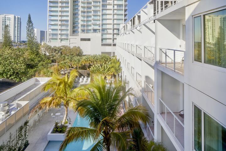 The Sarasota Modern a Tribute Portfolio Hotel