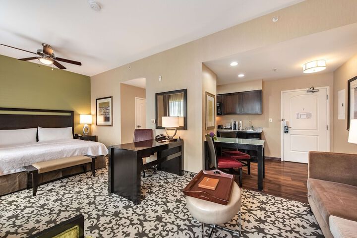 Homewood Suites by Hilton Oxnard / Camarillo