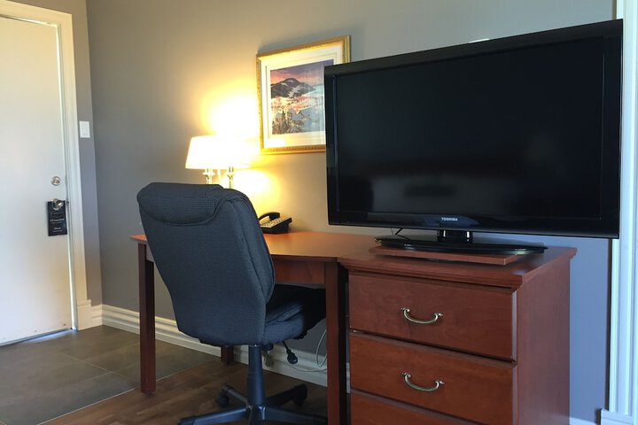 Room 17 of 35