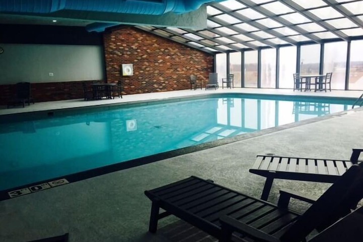 Pool 4 of 44
