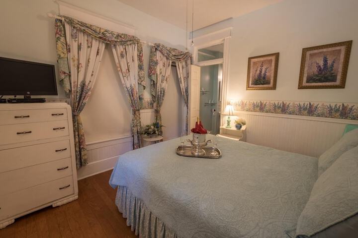 Room 10 of 31