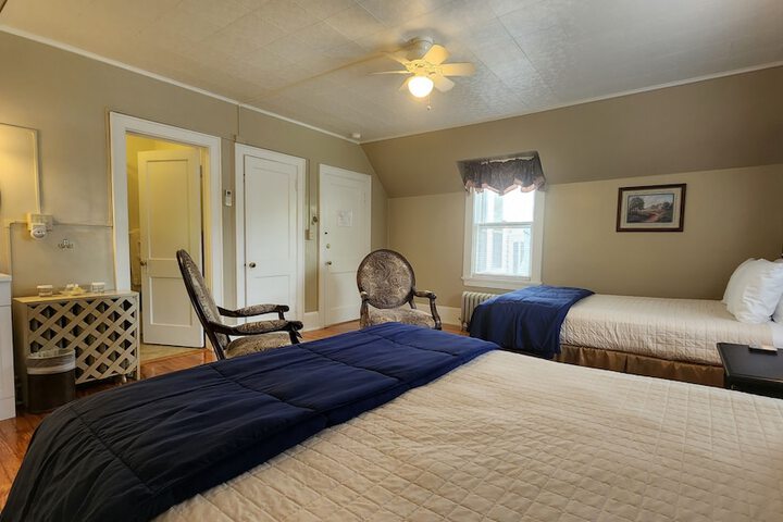 Room 51 of 78