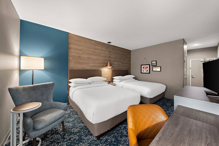 Room 27 of 59