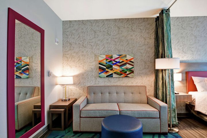 Room 20 of 43