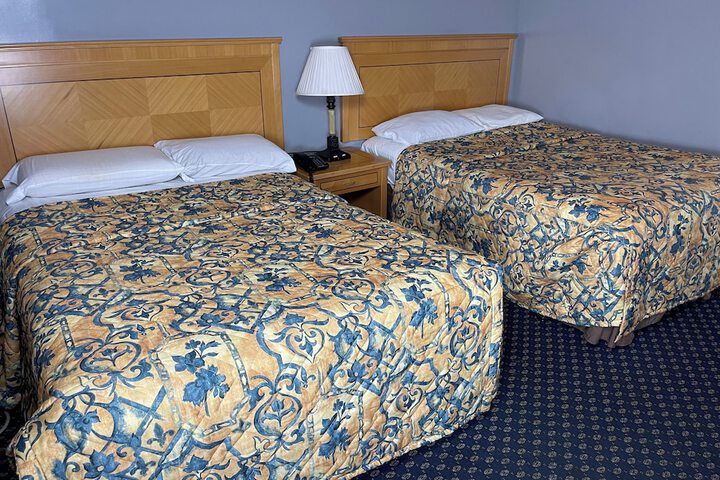 Room 7 of 24