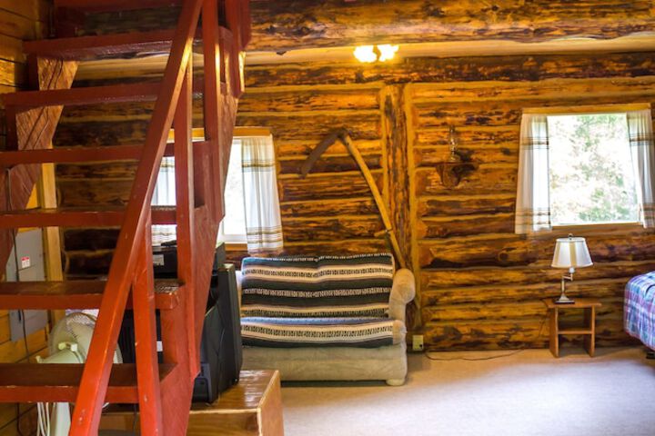 Midnight Sun Log Cabins