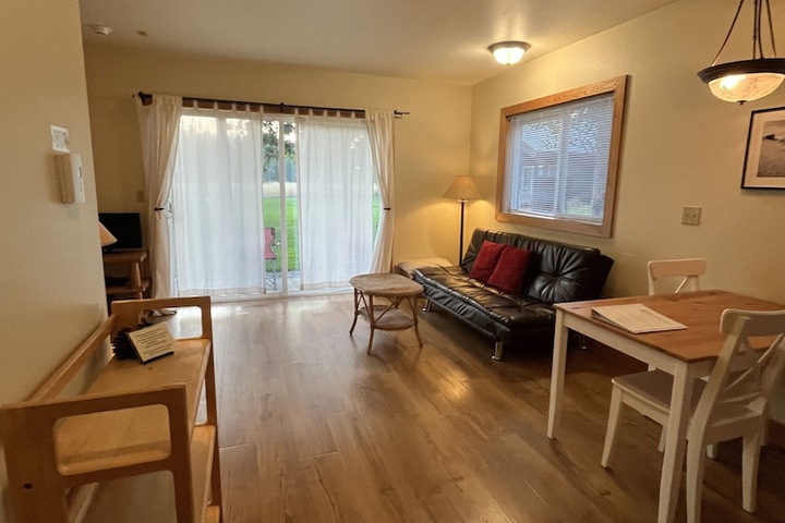Room 90 of 210